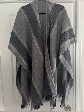 Club Monaco Gray Striped Wrap Scarf